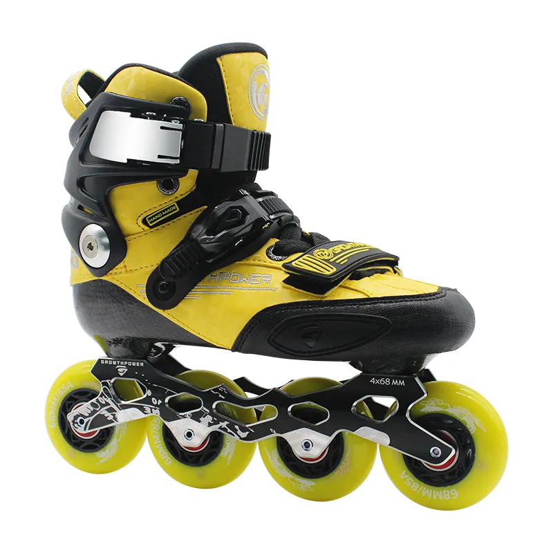 Venta al por mayor de material PU 4 ruedas zapatos de patinaje sobre ruedas de alta calidad patines en línea para niños