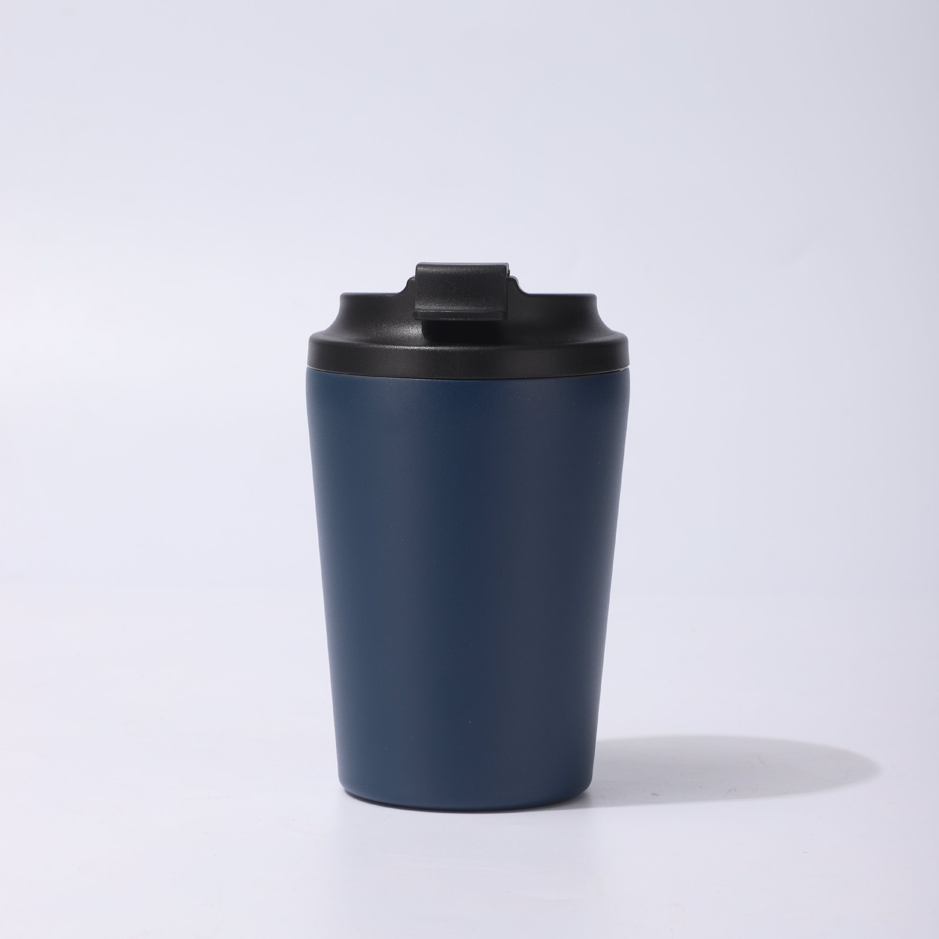 Plastique pulvérisé bleu foncé