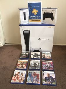 PS5 Proコンソールディスクバージョン15の無料ゲームと新しいPlayStation 5 Pro用の2つのコントローラ
