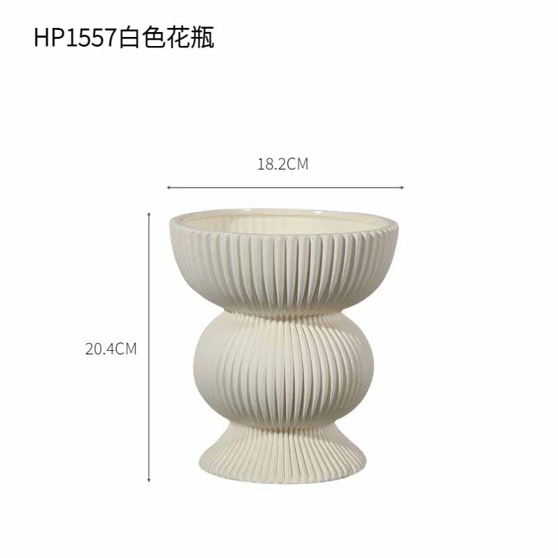 HP1557
