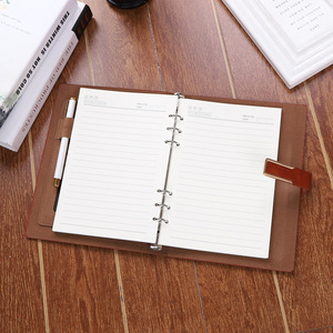 Druckknopf verschluss Geprägtes Logo Lose blatt planer Red Pu Leather Custom Notebook mit Karten einsatz Nachfüllbare Journal abdeckungen - Product Image 3