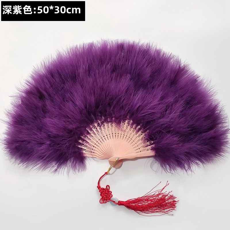 Velours violet foncé