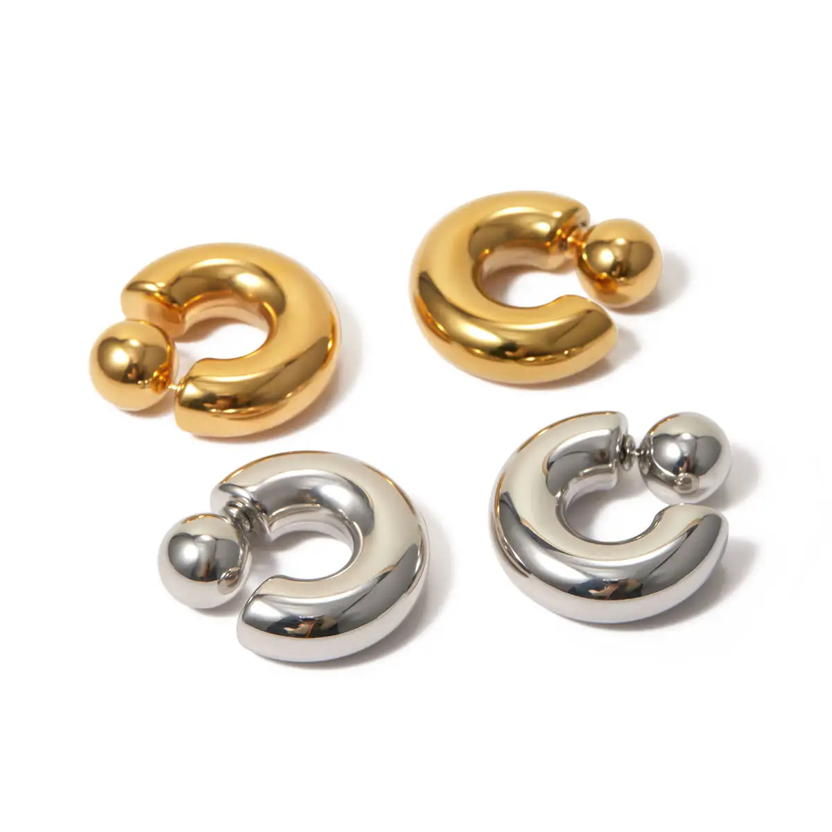Mode luxe lisse CC forme boucles d'oreilles pour femmes bijoux 18k PVD plaqué or en acier inoxydable Huggie créoles boucles d'oreilles