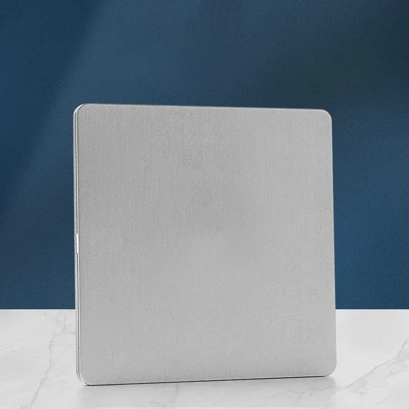 Panel en blanco