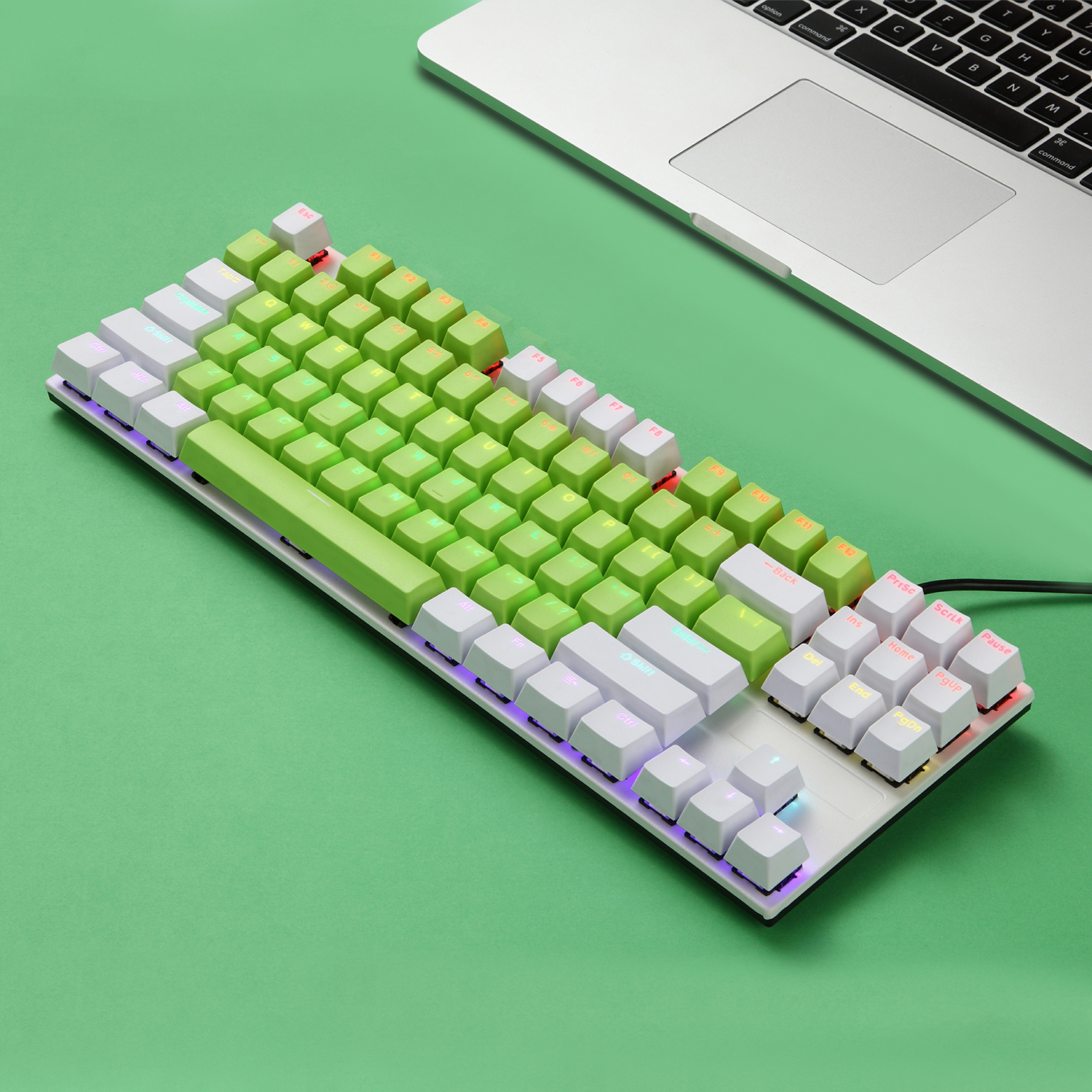 Green&White