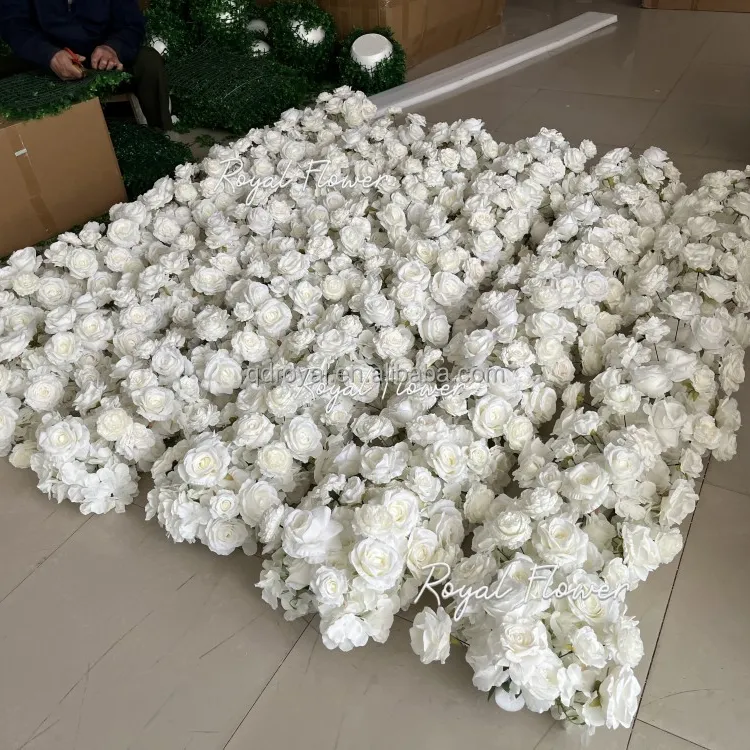 Chemin de Table Floral Décoré pour Événement Populaire en Soie Blanche Fleur Artificielle Chemin de Table en Arc de Mariage
