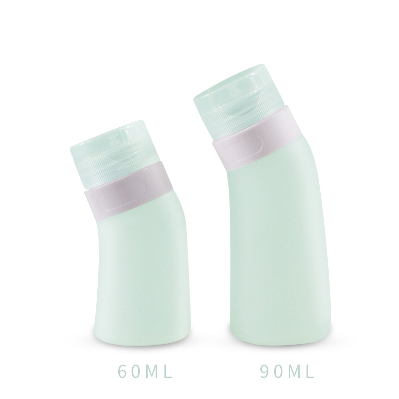 Bouteille rechargeable en silicone verte