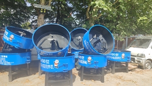 Leistung 1 bis <span class=keywords><strong>6</strong></span> Kubikmeter Zement Betonmischer LKW mit günstigen Preis