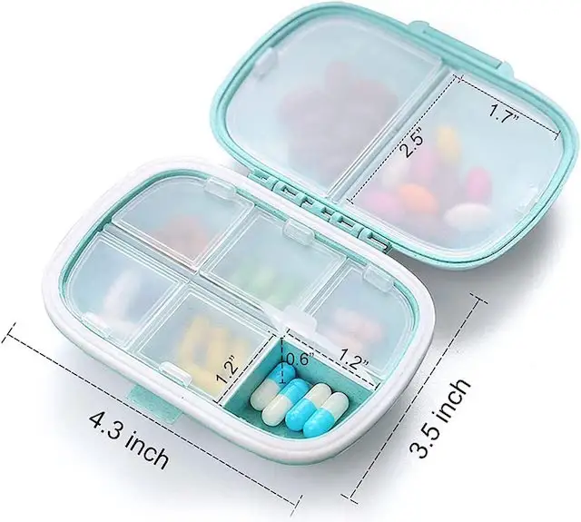 Caja portátil para pastillas de paja de trigo, organizador de 8 compartimentos para viaje y uso diario