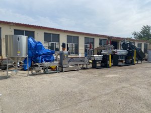 Yeni <span class=keywords><strong>HDPE</strong></span>/PE/PP LDPE PP PE tek vidalı peletleme ekstruder peletleyici hattı çift granülatörler atık plastik geri dönüşüm makinası