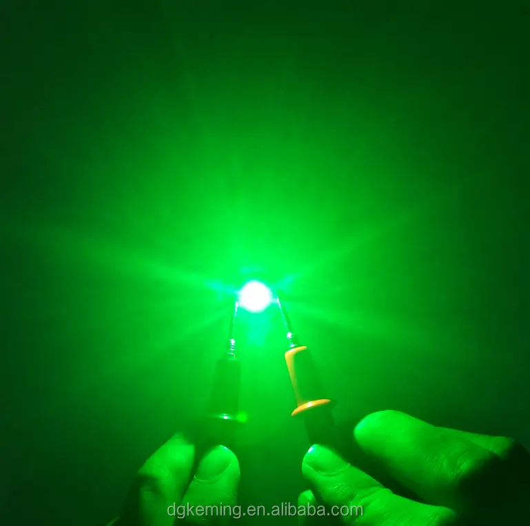 Rouge vert bleu blanc jaune vente en gros smd led puce 0805 0603 1206 smd led