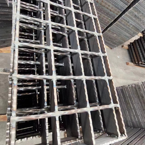 25*3 30*3 40*3 50*3 Galvanized Steel <strong>Grating</strong> to Bangladesh Market Customized <strong>Black</strong> Steel <strong>Grating</strong> - Product Image 3