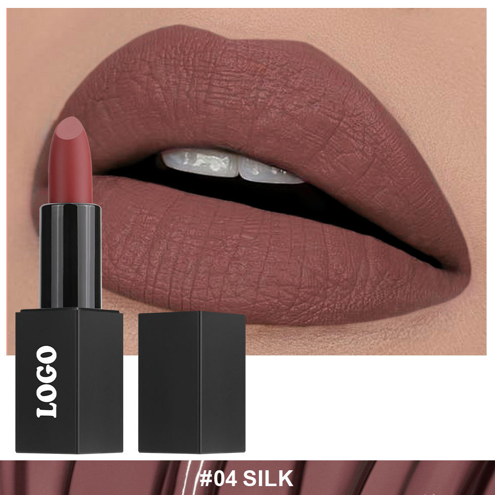 Lápiz labial mate tubo cuadrado negro 04