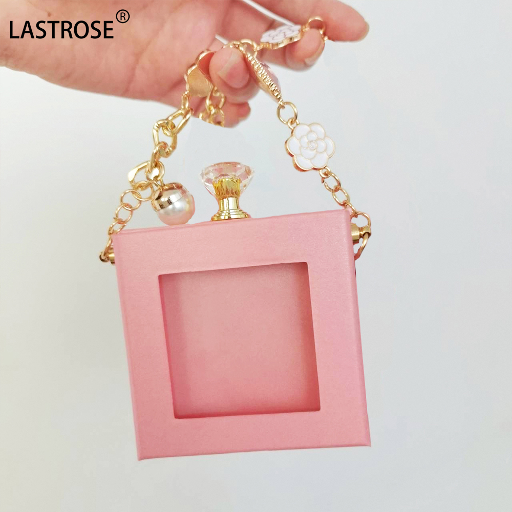 empty lash packaging with chain