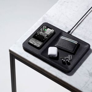 15Wレザーワイヤレス充電トレイPD機能付き5V/1A出力と5V/2A入力複数のデバイスと充電器 - Product Image 2