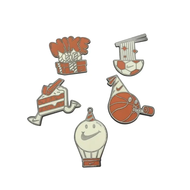 Épingles de chapeau en émail doux et dur, badge de revers en métal, logo d'équipe personnalisé, cadeaux de sport, épingles de chapeau de baseball pour casquette