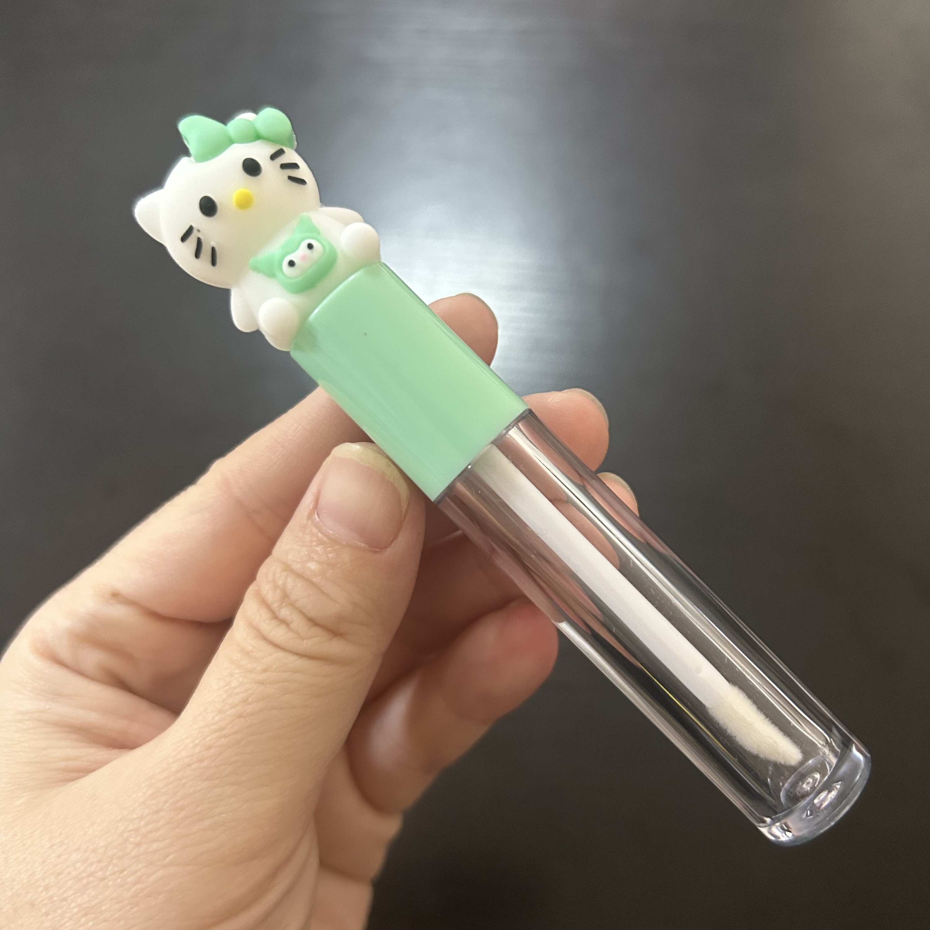 01 white tube