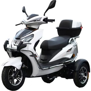Yeni elektrikli üç tekerlekli bisiklet küçük ev yaşlı Scooter yaşlı güç destekli araç çocuk pil araç almak için