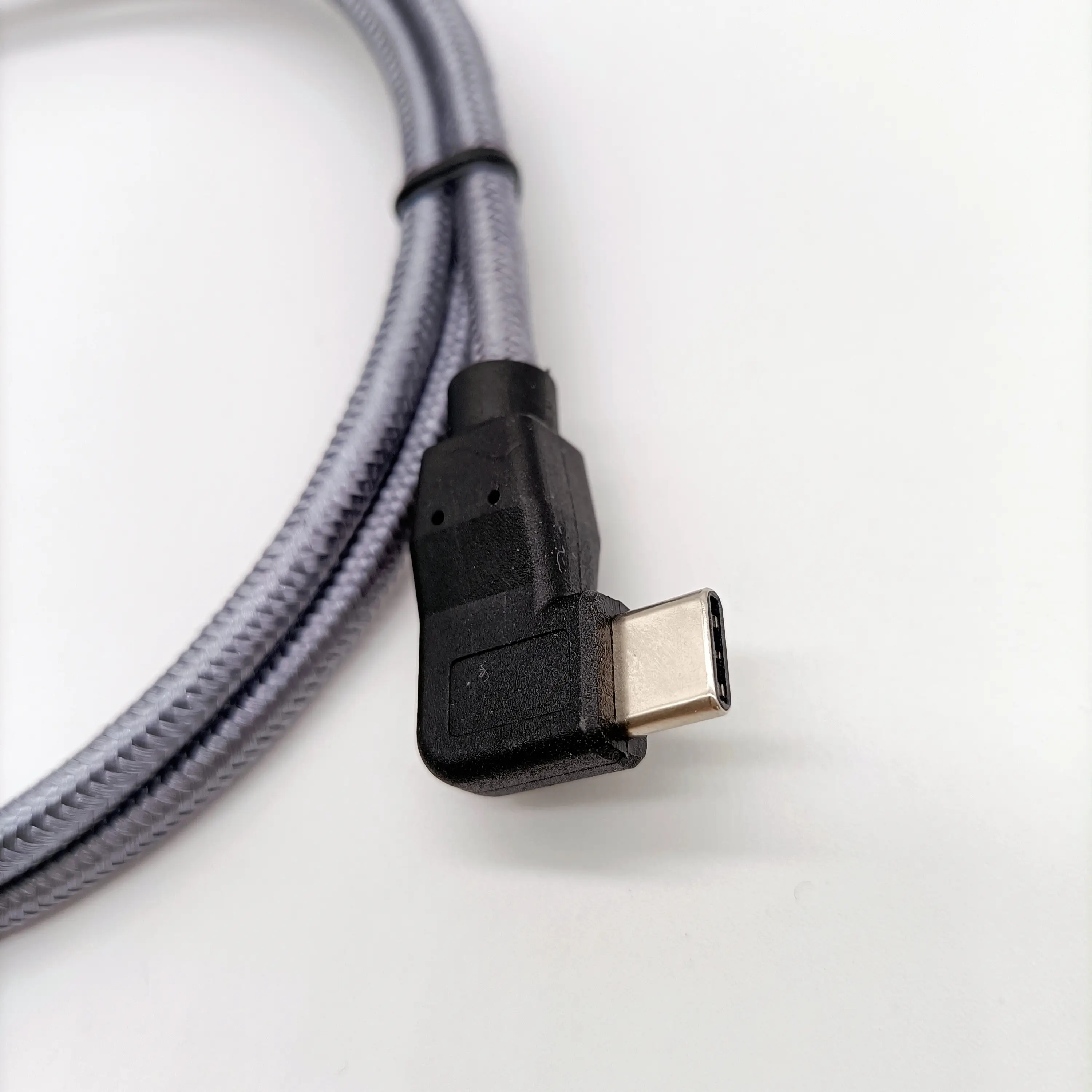 Fabrika toptan naylon örgü 90 derece açılı tip-c uzatma kablo USB 2.0 tip c erkek Android için kablo telefon