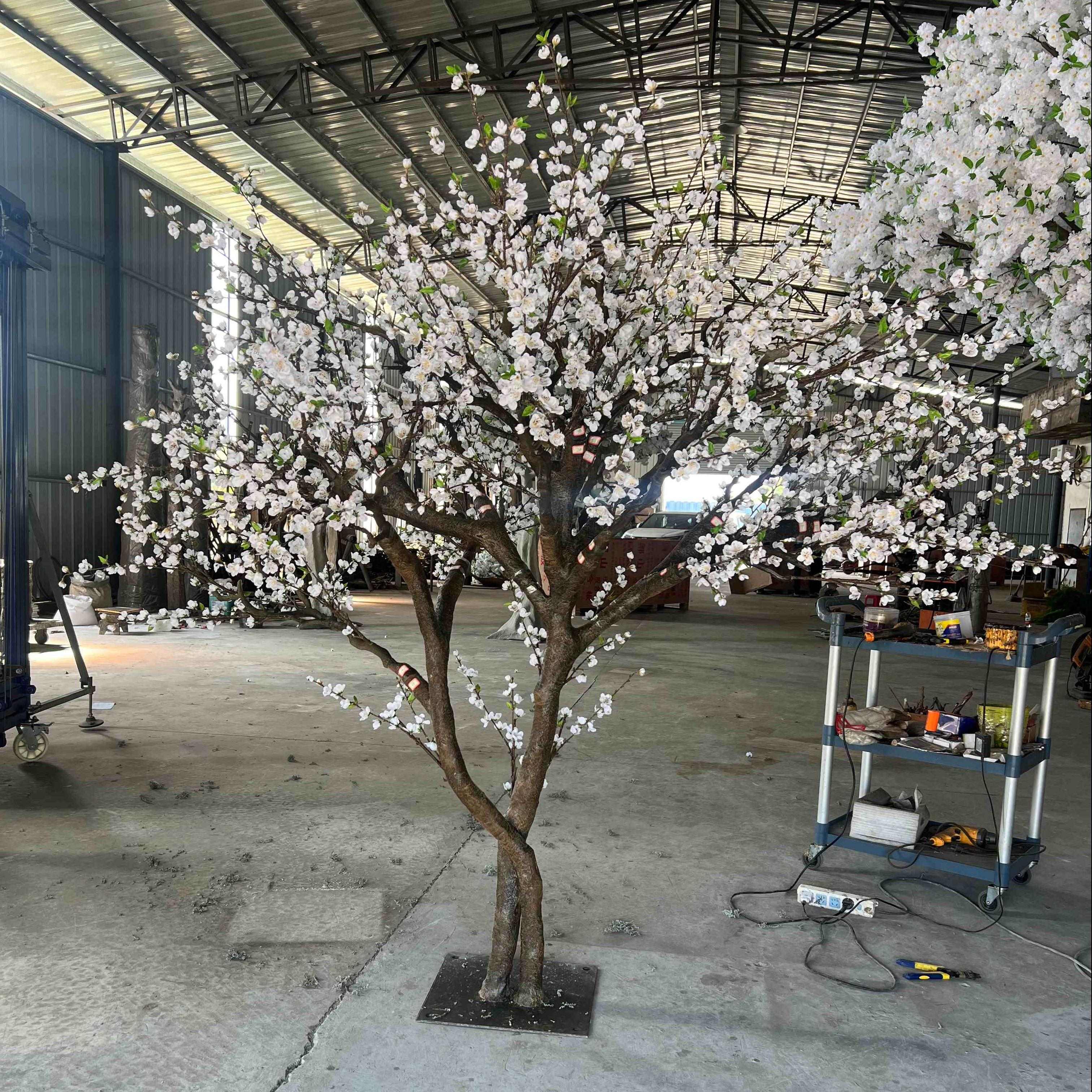 Arbre aux fleurs de cerisier 1