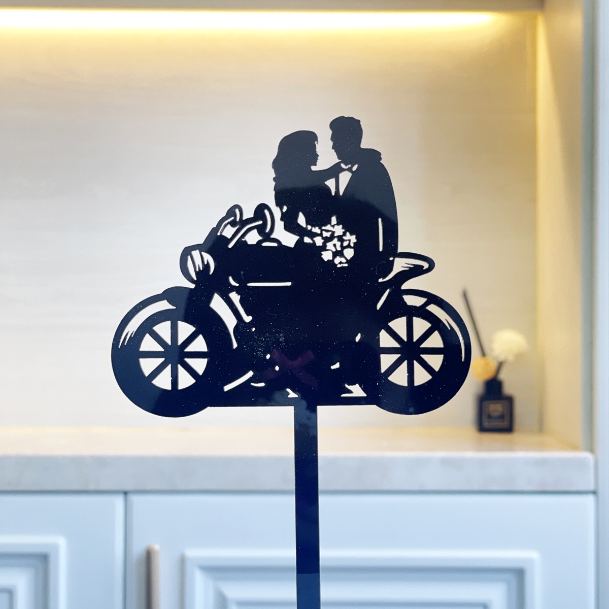 Moto noire pour couples