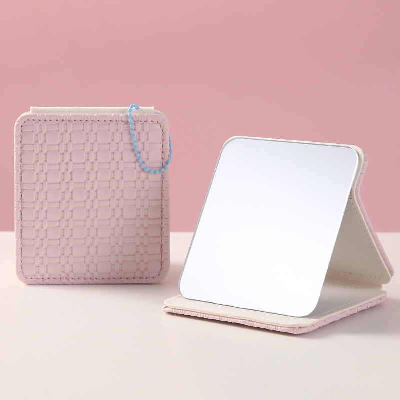 Checkered pattern - pink