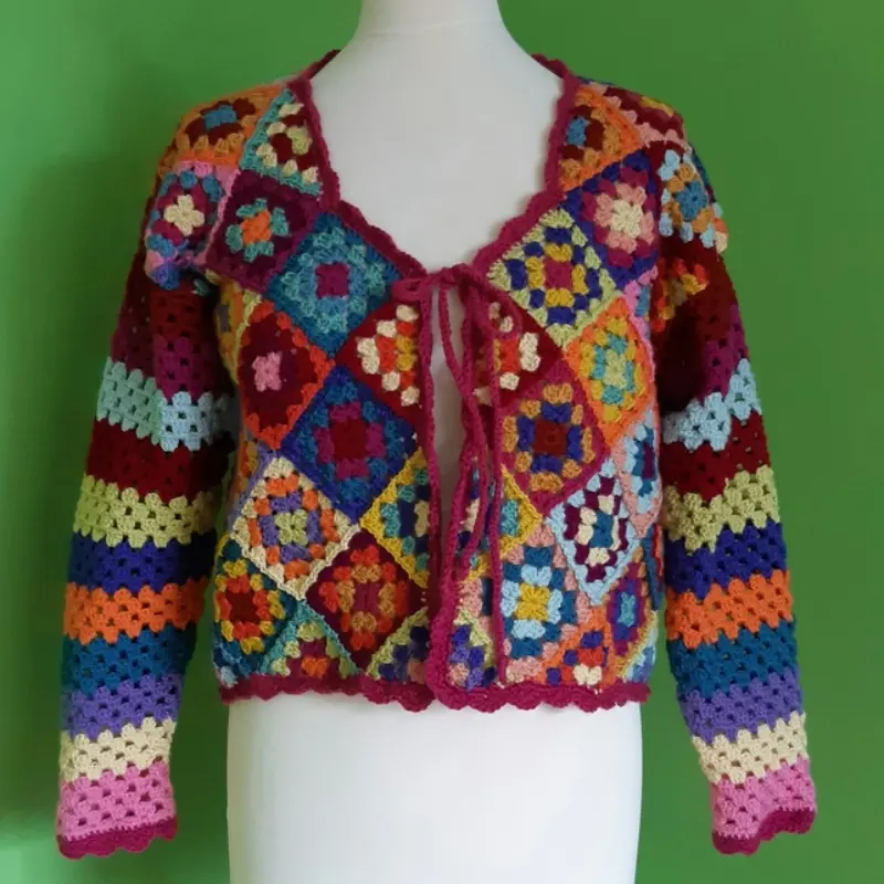 Cardigan feminino quadrado, casaco de design de flor de crochê
