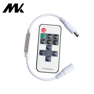 Interruttore Dimmer LED LED a canale singolo per interni 4 canali 1 connessione RF connessione a tensione 220V connessione a V - Product Image 2