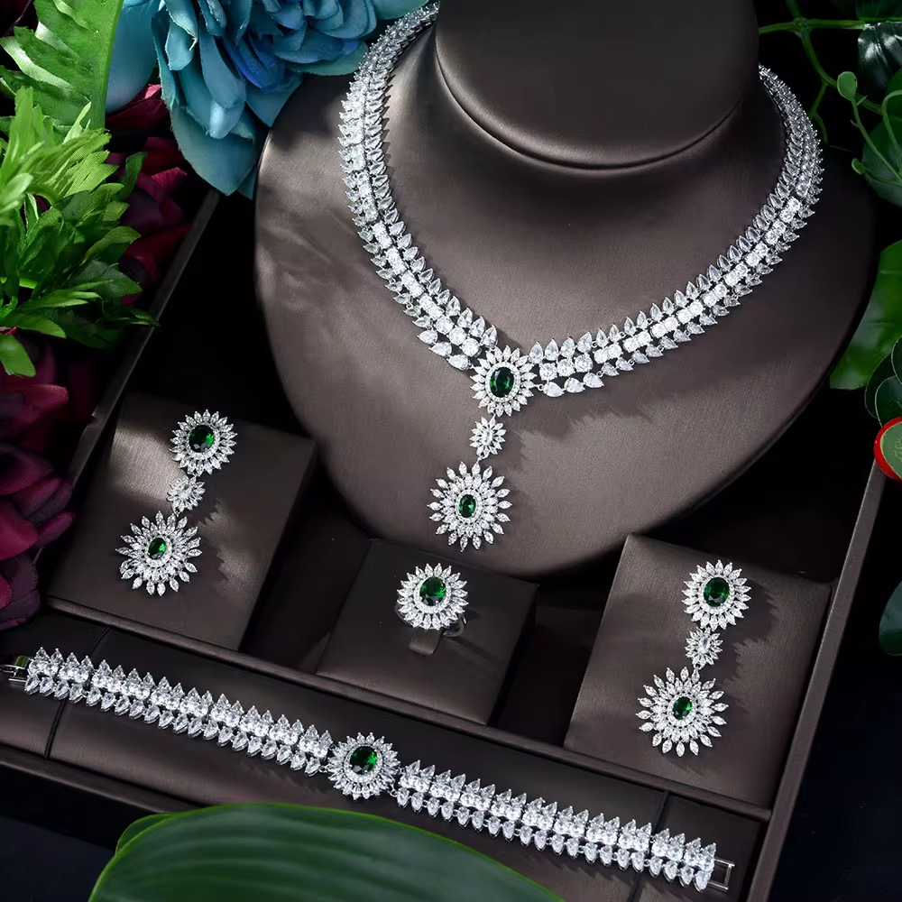 สีเขียว