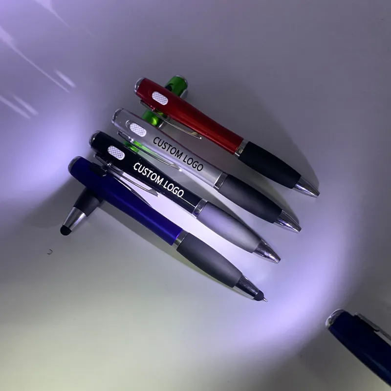 Bolígrafo de plástico 3 en 1 para publicidad, luz led personalizada, con logotipo, nuevo diseño