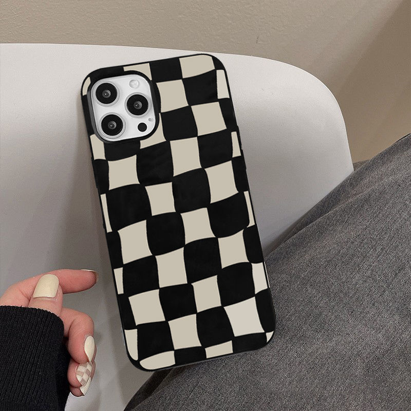 Glossy Black Twisted Checkerboard