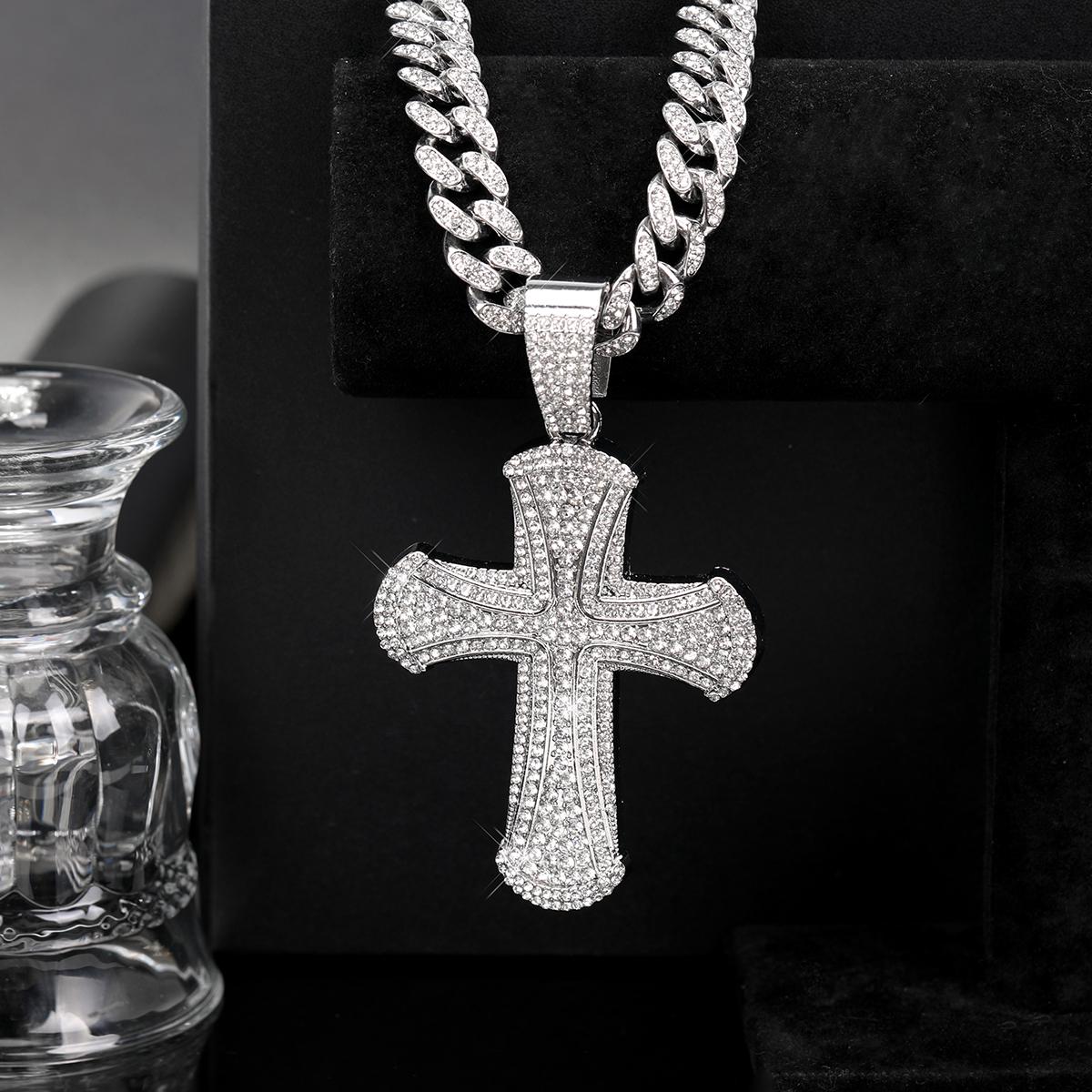 Pendentif croix seulement C