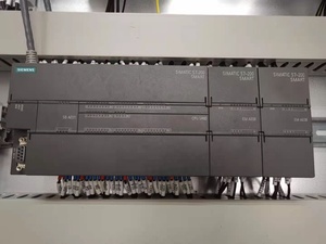 Nuovo sistema di controllo intelligente PLC con interfaccia di Input Output digitale multicanale per la protezione dell'azionamento per la programmazione PLC