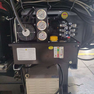Máquina herramienta de combinación de torneado y fresado multifuncional Procesamiento de metales Sistema de control Fanuc KV 400