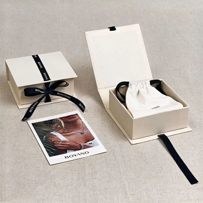 Logotipo personalizado Premium Magnético Luxo Jóias Embalagem Caixa Com Bowknot