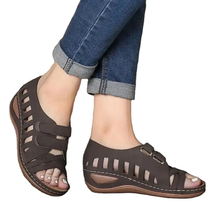 Sandalias de tacón bajo para mujer, zapatos planos de Pu ligeros a la moda, nuevo estilo, 2022