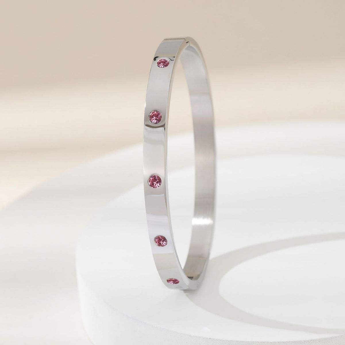 สีบานเย็น