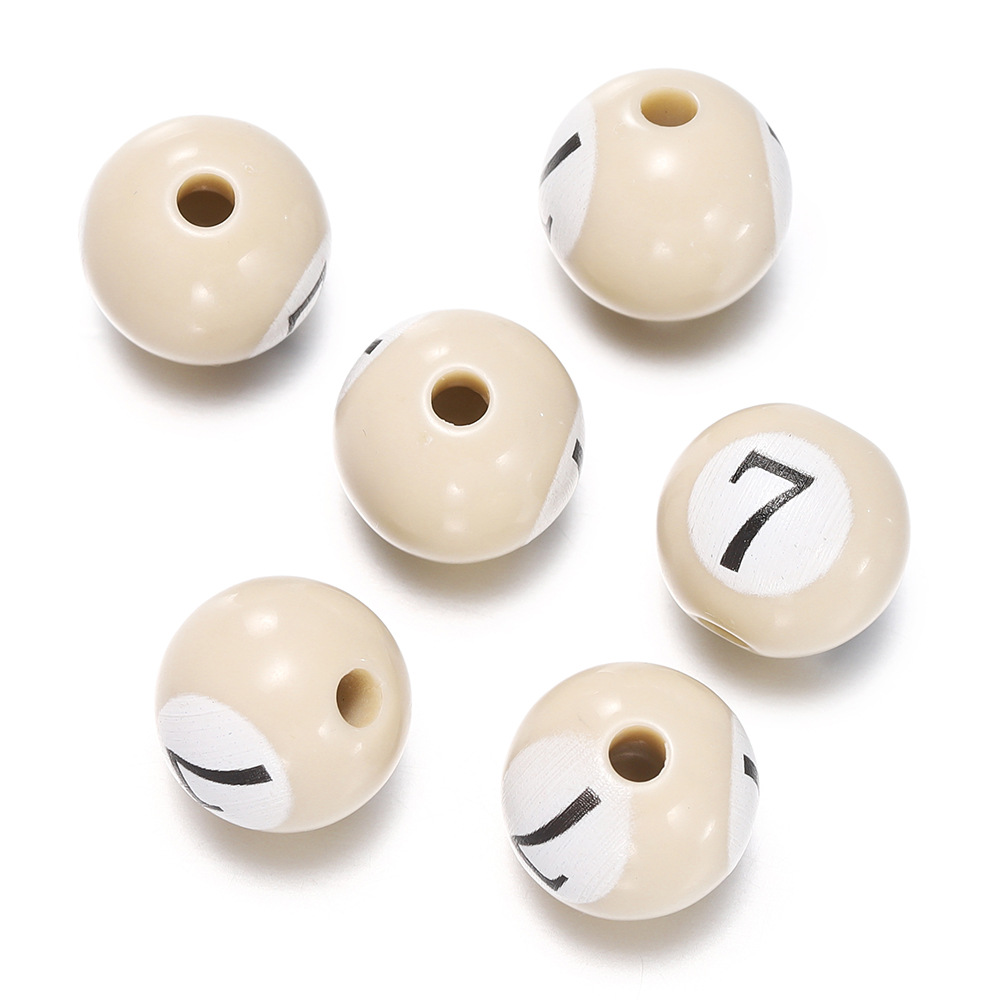 Boule de taille 7 (environ 11 x 11,5 mm)