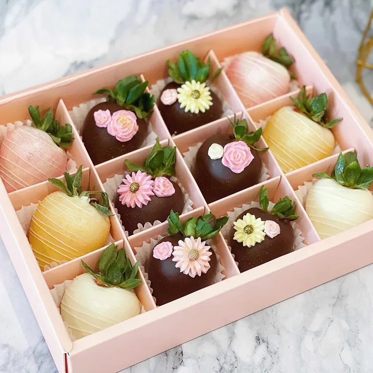 Benutzer definierte Liebe Geschenk bevorzugen Verlobung behandeln Süßigkeiten Erdbeer schokolade süße Packpapier Verpackungs boxen