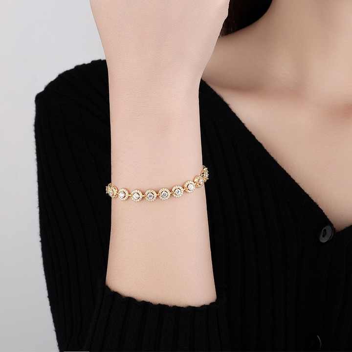 Mid-to-high-end Professional Customization of Sterling Silver Sunflower Design, Moissanite Bracelet Corporate Gift Customization