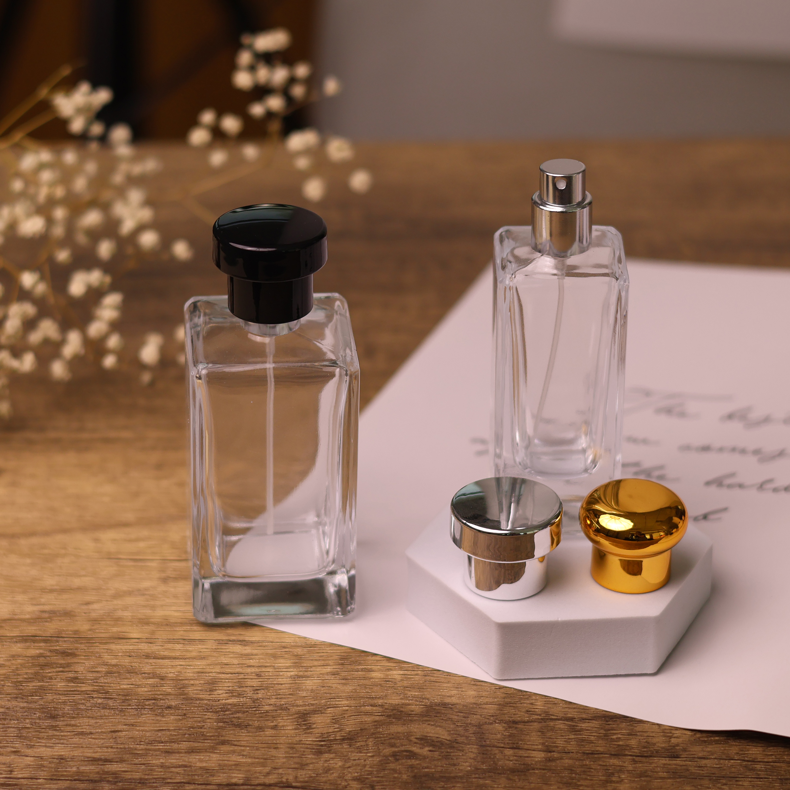 Transparent bottle,black spray,black lid