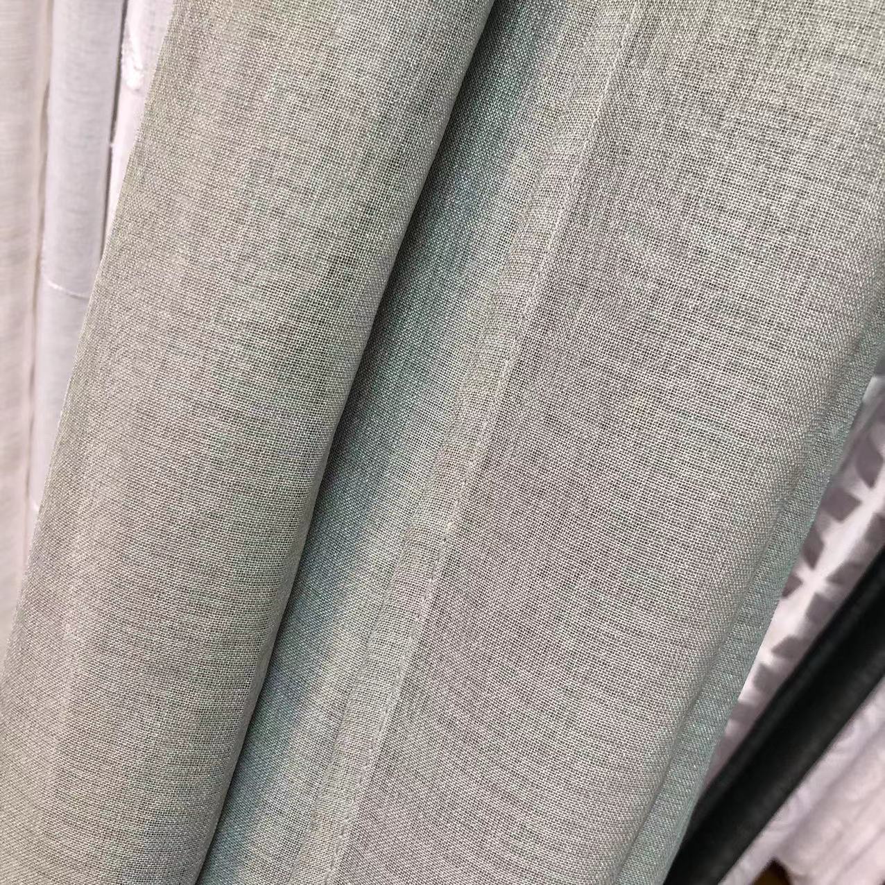 Gris