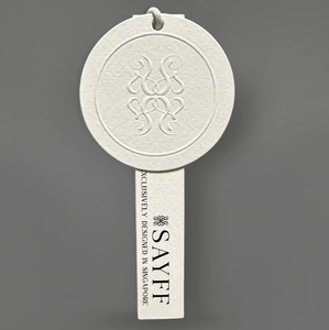 Etiqueta colgante de papel en relieve de lujo, etiqueta colgante de columpio personalizada, accesorios de ropa, etiquetas de ropa para ropa con cuerda - Product Image 3