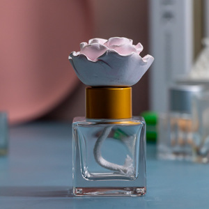 Kapaklar ve kutu ile 50ml 100ml 150ml 200ml boş kamışlı cam oda kokusu şişe - Product Image 4