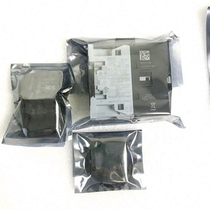 1 yıl garanti ile yepyeni 3HAC048500-001 IRC5 tek Robot denetleyici kontaktör seti - Product Image 3