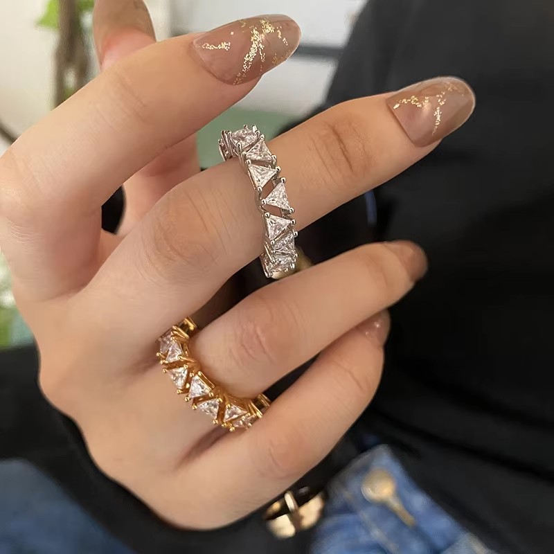 T685 argent