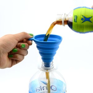 液体移送用のボトルブラシ大小の折りたたみ式キッチン漏斗を備えたカスタムカラーの柔軟な折りたたみ式シリコン漏斗 - Product Image 5