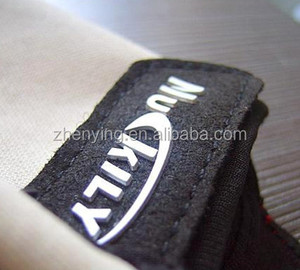 Tự động dập nóng logo cao su vá Máy làm vải quần áo silicon nhãn Máy nhà máy - Product Image 5