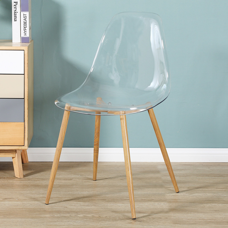 Chaise en fer transparente non rembourrée