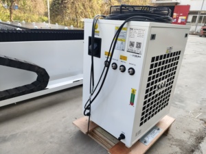 3kw光纤激光切割机用于钢金属高速数控激光金属切割机光纤激光切割机板材